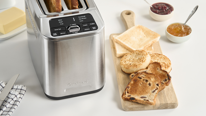 Cuisinart slate gray kettle and toaster with coffee mugs